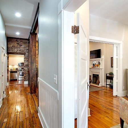 Newly Renovated Historic Savannah Townhome! Exterior photo